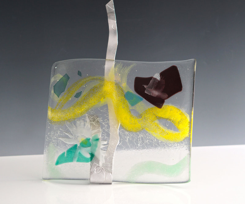 Art Glass Sculpture
OneBird Yellow Swirl
Susan Bloch